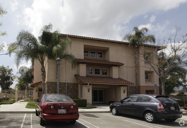 Foto del edificio - Heritage Pointe (55+ Senior Community)