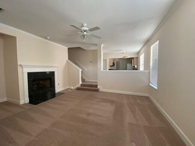 Foto del edificio - 5039 Mint Hill Ct