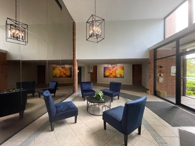 Foto del edificio - 1605 E Central Rd