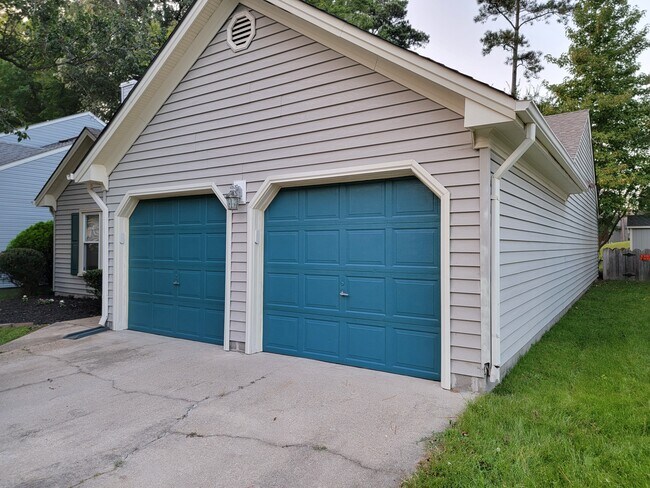 Building Photo - 1164 Eagle Way