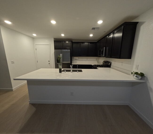 Building Photo - 10772 Blake Gardens Ct