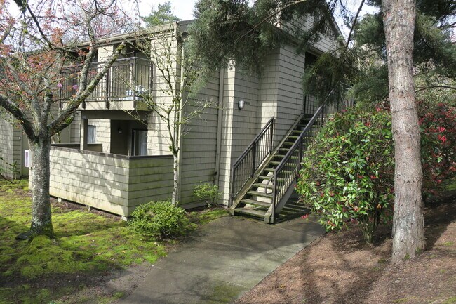 Building Photo - Beautifully Remodeled Mt. Park Condo with ...