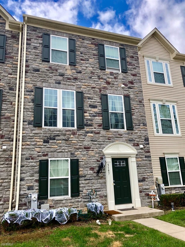 Primary Photo - 3 br, 2.5 bath Townhome - 5197 Wyndholme Cir