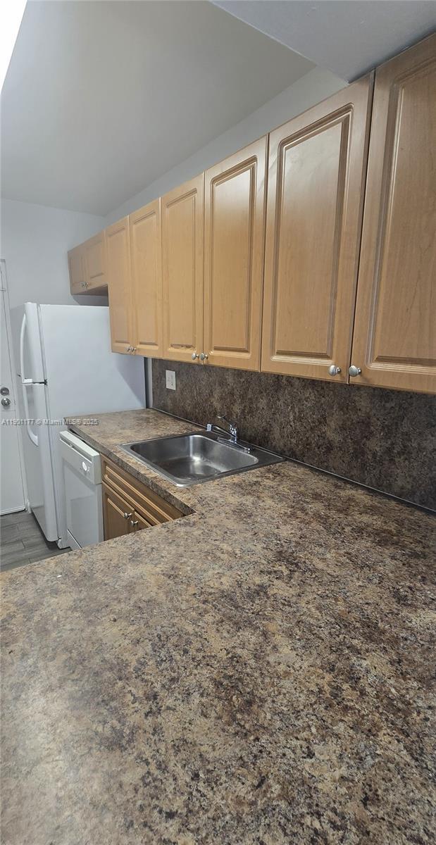 Foto del edificio - 11110 SW 196th St