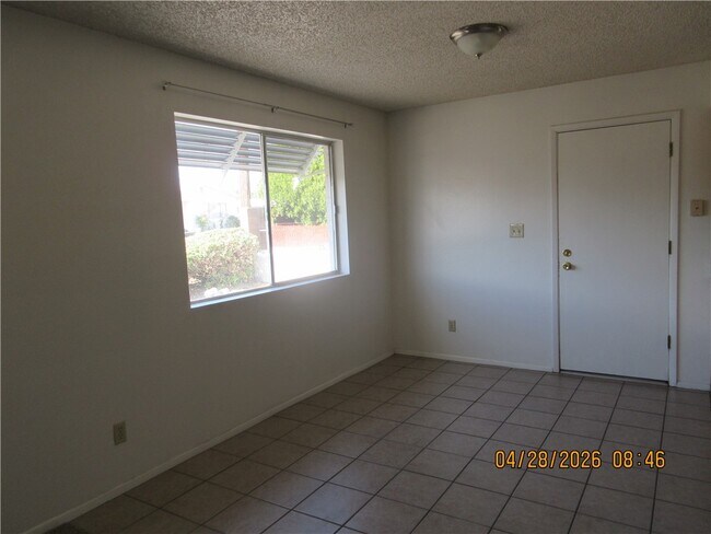 Foto del edificio - 2011 Wickieup Ave