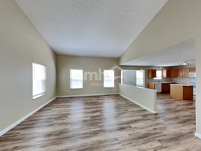 Building Photo - 491 Dover Pond Dr