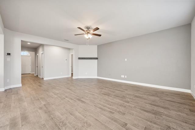 Foto del edificio - 15812 Culford Ln