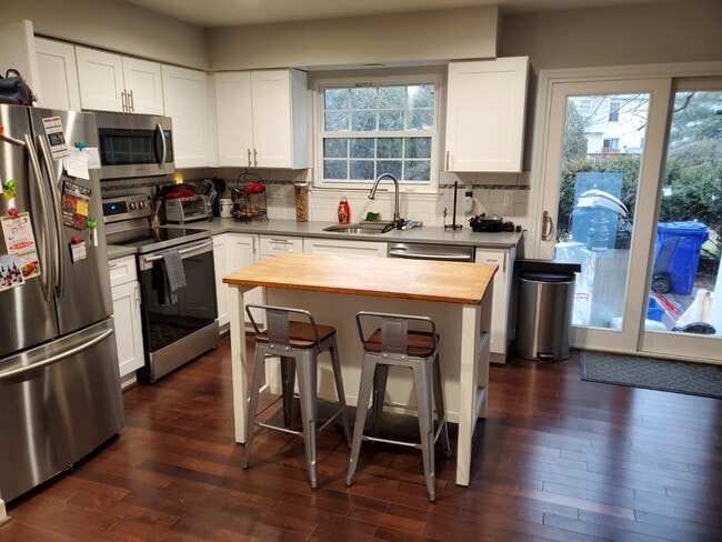Building Photo - 14843 Hammersmith Cir