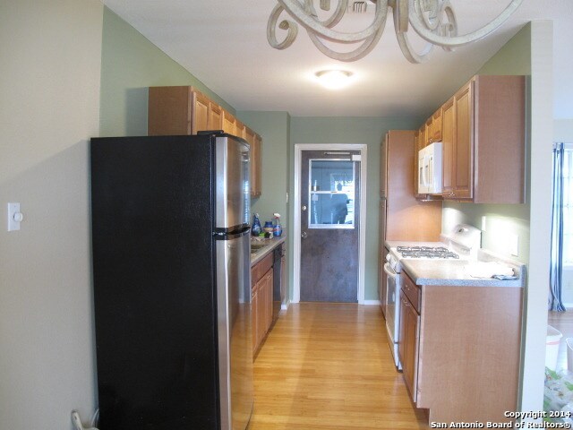 Building Photo - 4242 Eagle Nest Dr