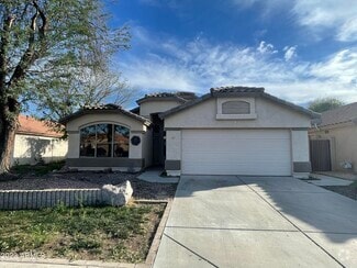 Building Photo - 12817 W Alvarado Rd