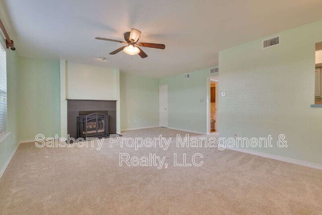 Building Photo - 8511 Westover Ct