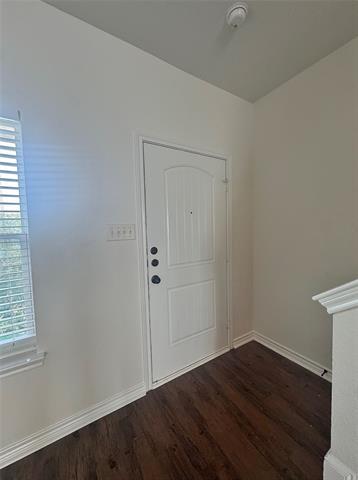 Building Photo - 100 Bridle Ct
