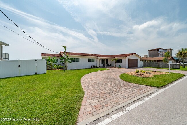 Foto del edificio - 1110 S Banana River Dr