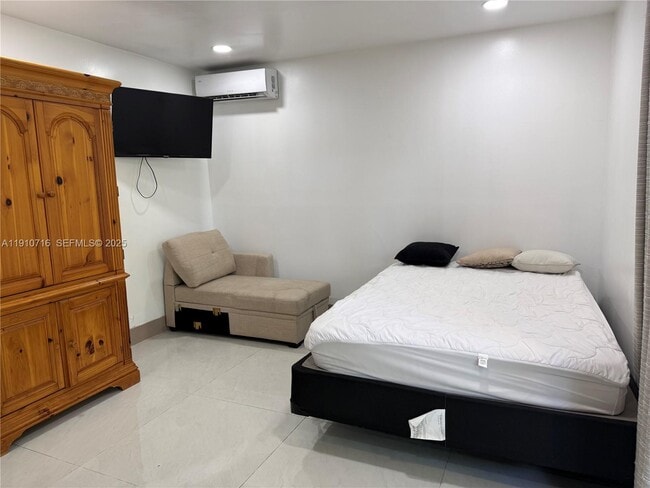 Foto del edificio - 7511 Farragut St