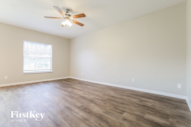 Building Photo - 8005 Elkenberry Ave