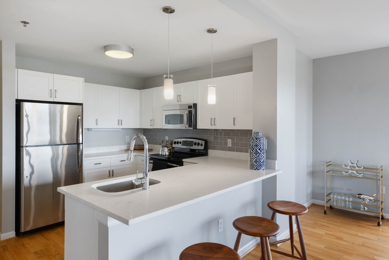 Amelia Apartments 10 Faxon Ave Quincy, MA