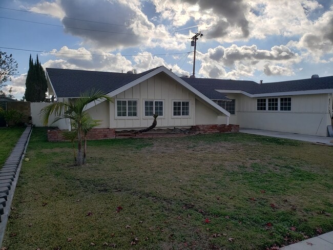 Building Photo - 8372 Cerulean Dr