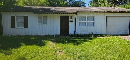 Building Photo - 9507 E 39th Pl