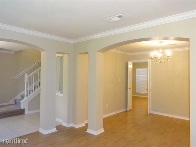 Building Photo - 4 br, 2.5 bath House - 31443 Camden Drive