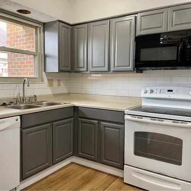 Building Photo - 3/2.5 Townhome w/ Basement & Covered Parking