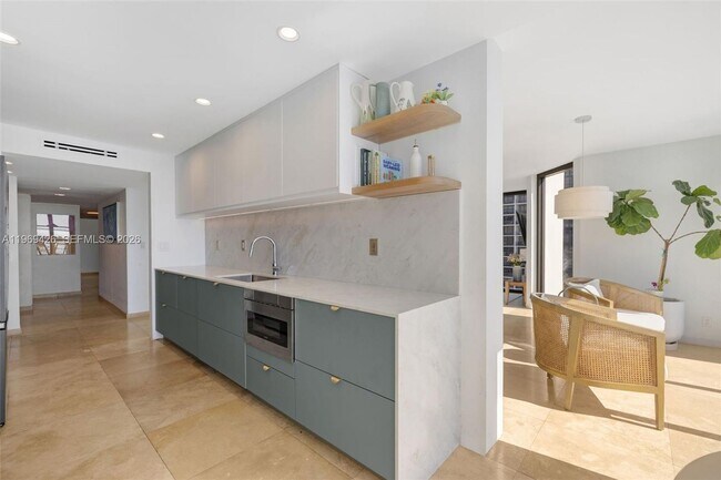 Foto del edificio - 1915 Brickell Ave