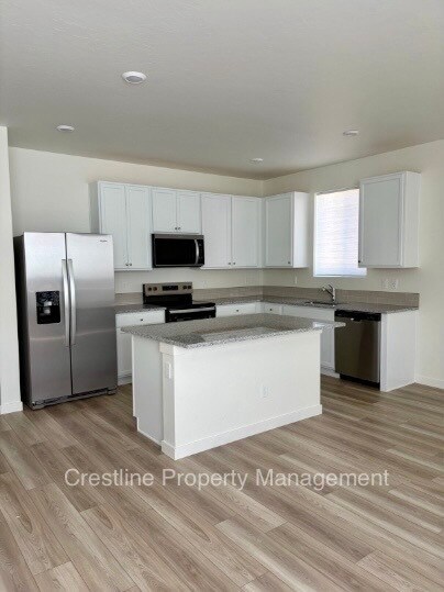 Foto del edificio - 7821 E Myrtle Bch Dr