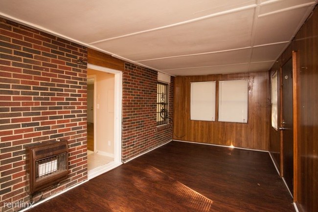 Building Photo - 2 br, 1.5 bath House - 682 Steve Drive SW