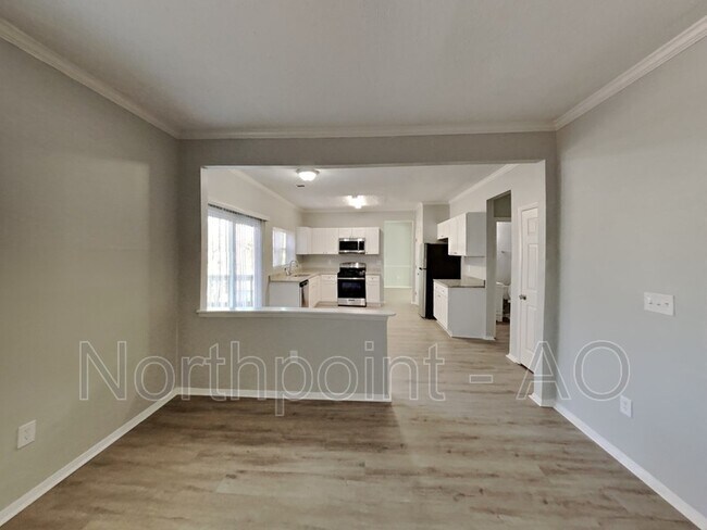 Building Photo - 263 Elm Forest Way