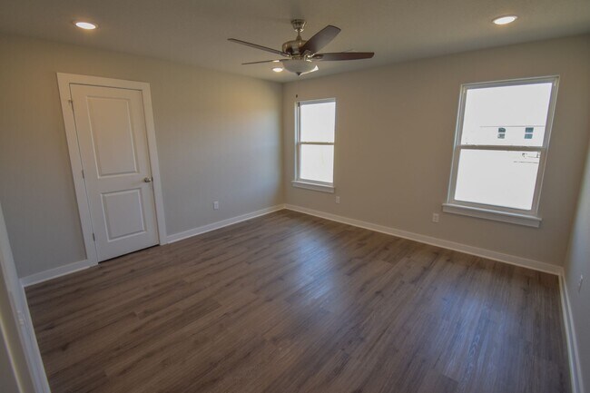 Foto del edificio - Beautiful 3 Bed 2 Bath Home in Farmington!