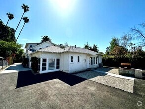Building Photo - 607 N El Molino Ave