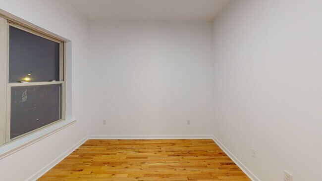 Building Photo - 4048 Baring St.