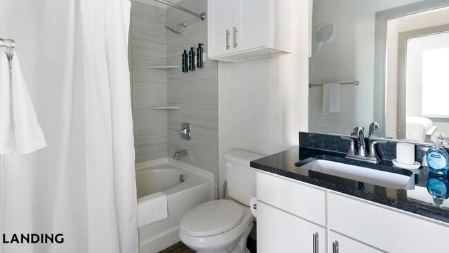 Building Photo - 300 Enclave Dr