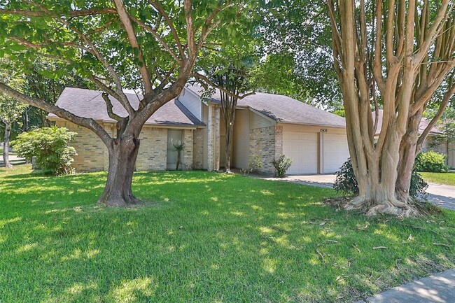 Building Photo - 13430 Wimbledon Oaks Dr