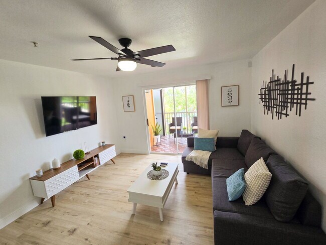 Photo - 5447 Vineland Rd Apartment