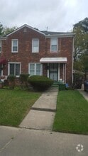 Building Photo - 8576 Manor