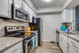 Building Photo - Eastgrove Apartments