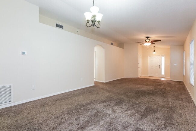 Building Photo - 2205 Colville Chase Dr