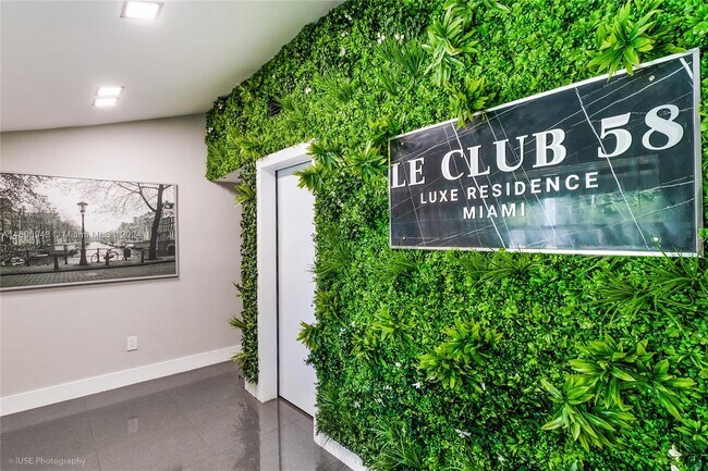Foto del edificio - 1058 NW 55th Terrace