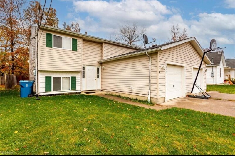 Primary Photo - 3007 Surf Ave