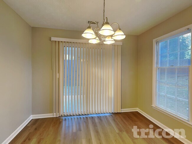 Foto del edificio - 1261 Appian Way