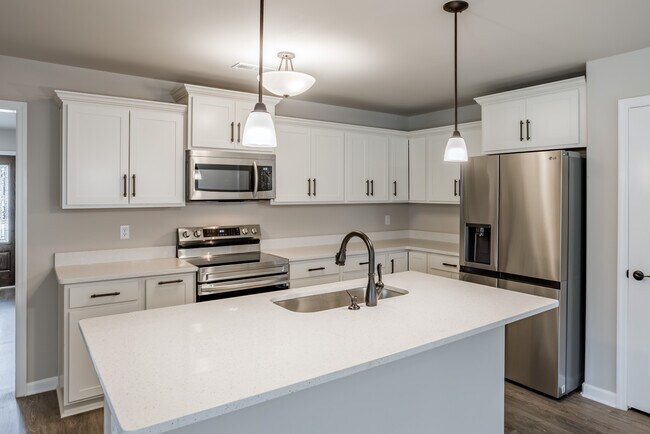 Building Photo - 120 Lady Slipper Bend