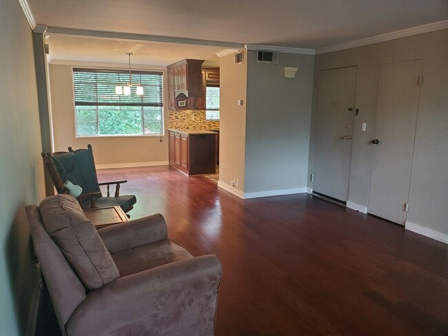 Building Photo - 1154 Briarcliff Rd NE