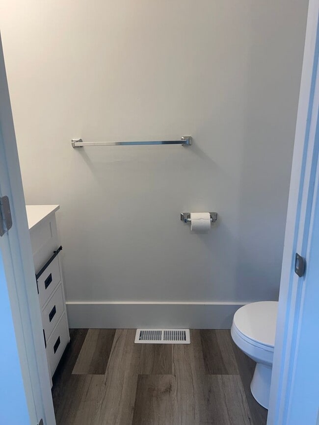 Building Photo - Newly completed Townhome