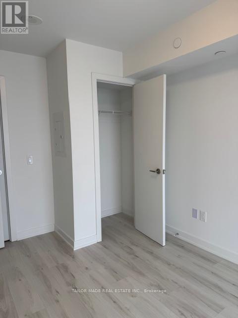 Photo du bâtiment - 1010 Sandy Beach Rd