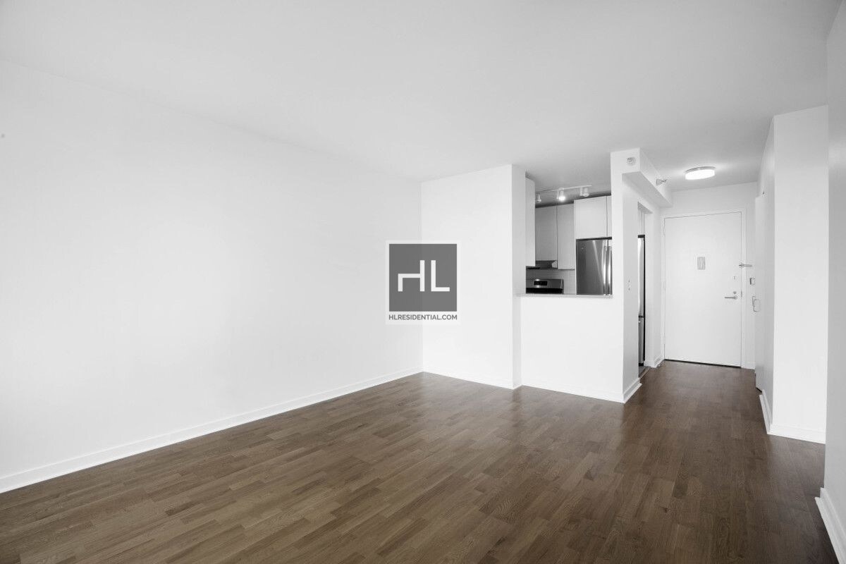 Foto principal - West 42nd Street