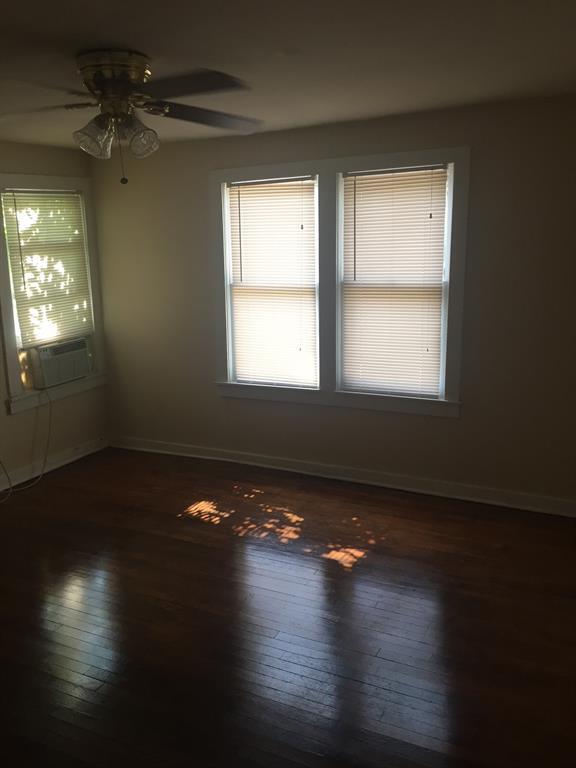 Primary Photo - 642 1/2 E 10th St