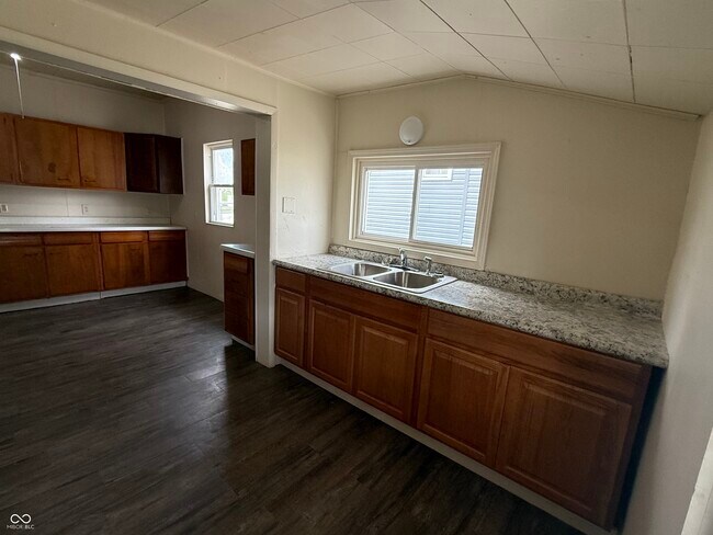 Foto del edificio - 608 Wallace Ave