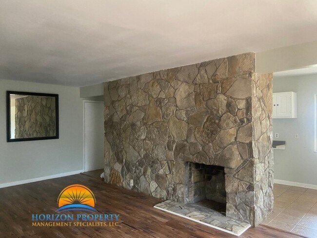 Foto del edificio - 3106 Acklen Dr SW