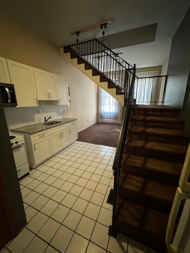 Foto del edificio - 639 N 12th St