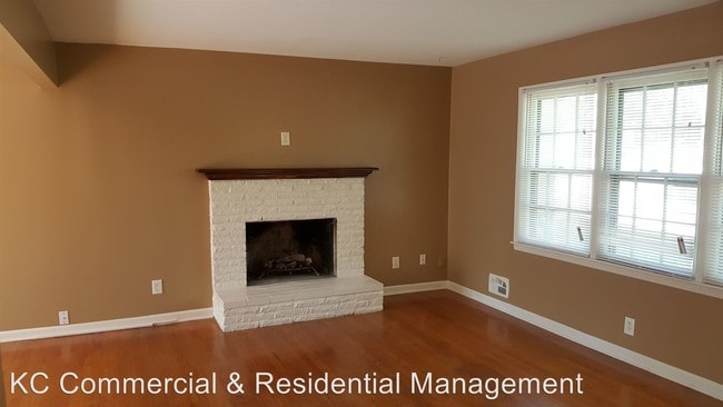 Building Photo - 3 br, 2 bath House - 11201 E 59th Street
